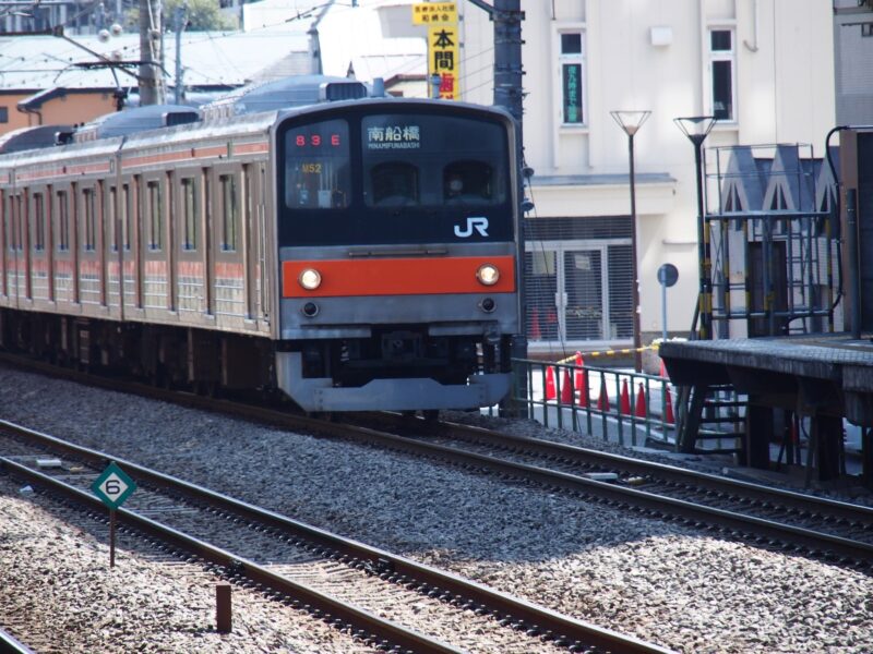 浮気調査や素行調査で対象者が電車で行動する場合