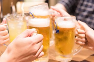 １２月は忘年会や送迎会などの飲み会が急増する時期