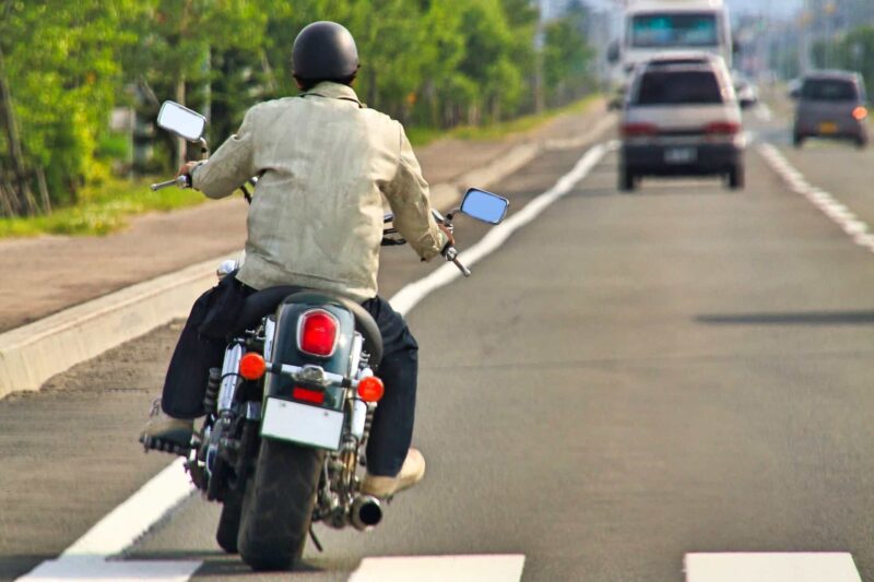 ラブ探偵事務所が二輪バイクで追跡した際の調査動画