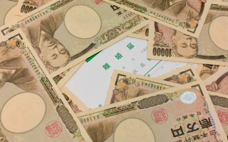 離婚を決意して配偶者と不倫相手へ慰謝料を請求
