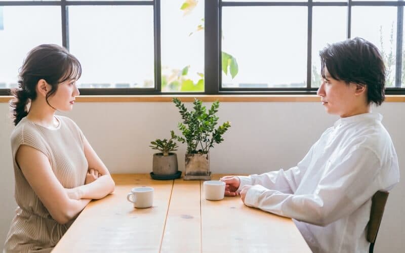 浮気不倫を隠す人と隠されてた人の違いをラブ探偵が解説