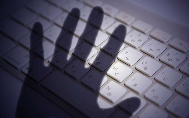 探偵副業の元市職員が守秘義務違反で逮捕された事件概要